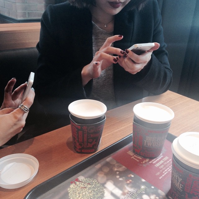 실시간 #투썸#티타임